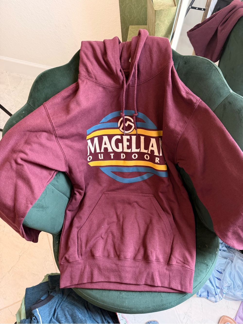 Magellan Outdoors Men's Maroon Hoodie Sweatshirt